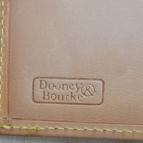 Dooney & Bourke Signature Monogram Tri Fold Wallet Cream Canvas Tan Leather Trim - Picture 7 of 14